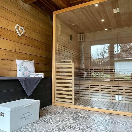Rakoczi12 Vendeghaz Villa Hollókő Bagian luar foto